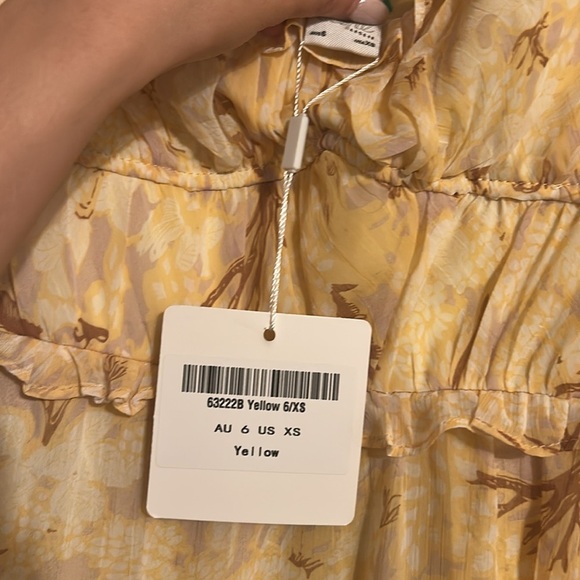 Selfie Leslie Cream Floral Mini Dress - Picture 5 of 5